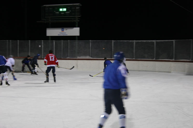 gal/Eishockeyspiel in Toblach/2008-02-02 SVR Eishockey 086.jpg